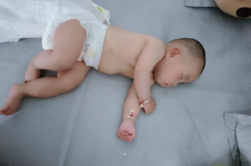 中国澳门宝宝短发型女
